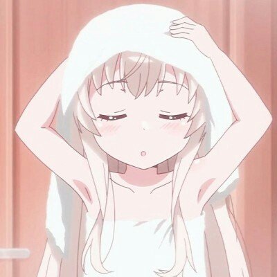 印度父女骑车摔倒遭压路机碾压